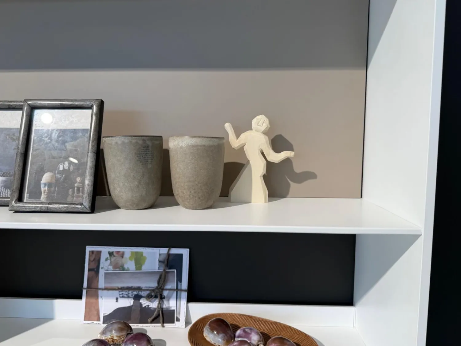 B&B Italia Wohnwände & Tv-Lowboards|Wohnwand Flat C Lack Satiniert Gips Weiß Und Wüstenfarben Beige