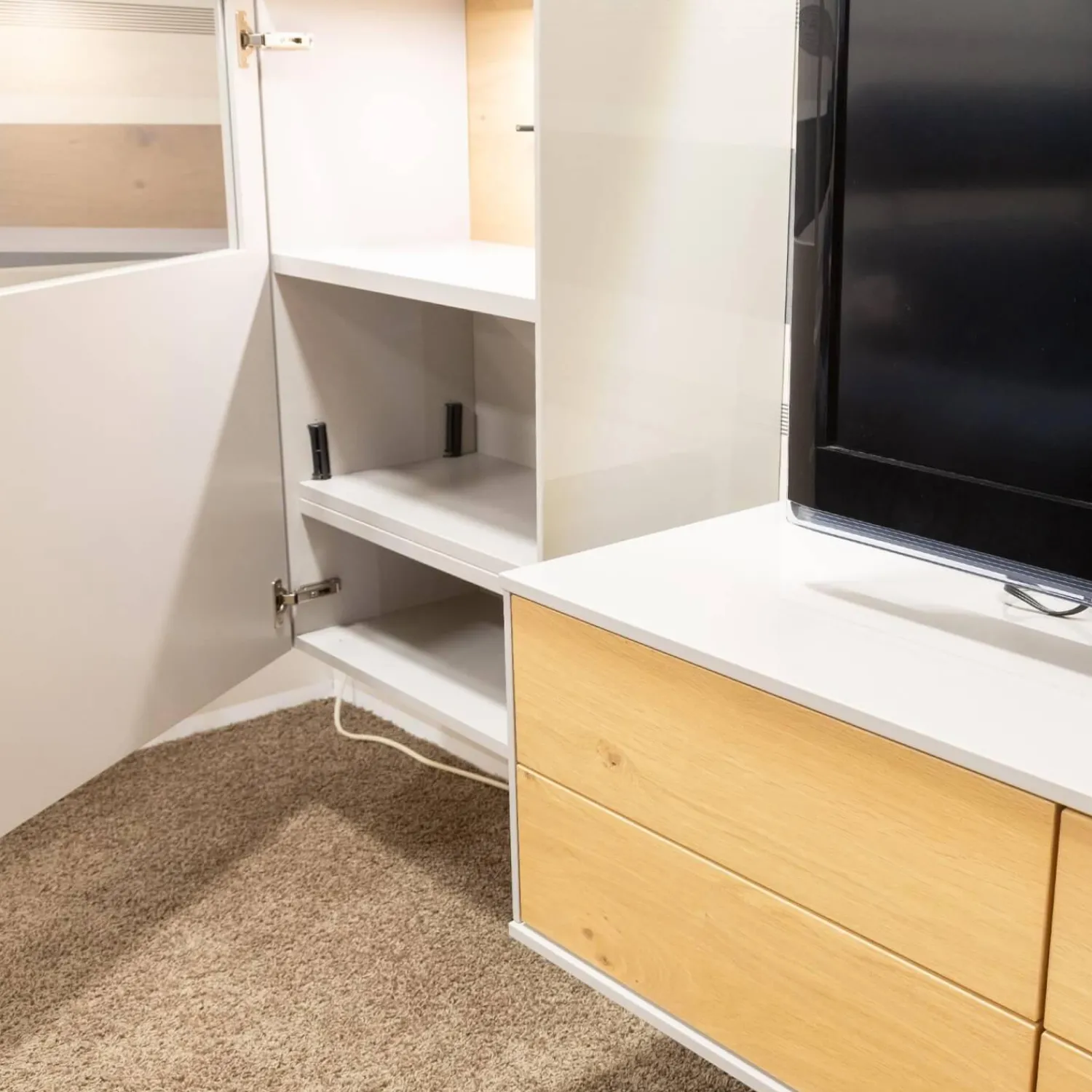 Musterring Wohnwände & Tv-Lowboards|Wohnwand Kara Frame 73029 Lack 2 Grau Absetzung Asteiche Inklusive LED Strahler