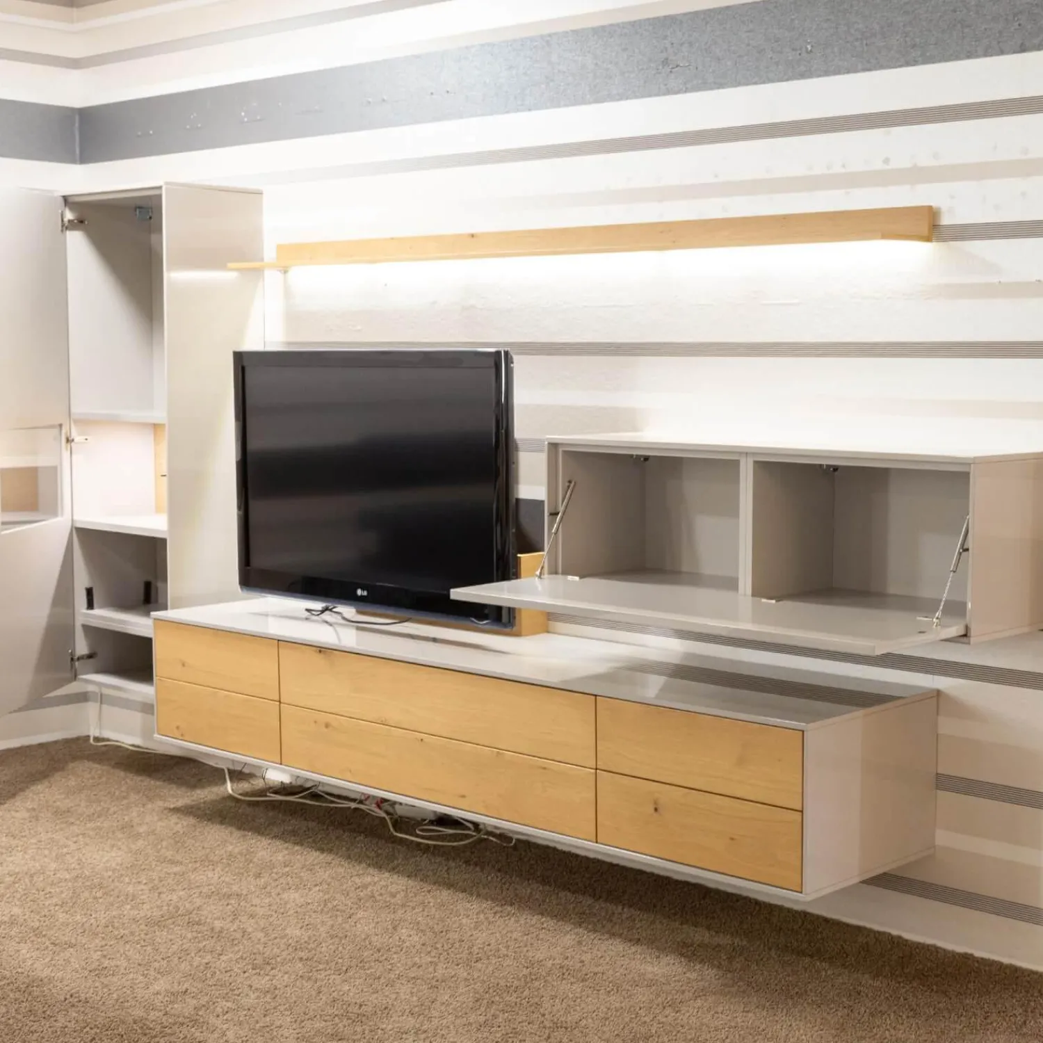 Musterring Wohnwände & Tv-Lowboards|Wohnwand Kara Frame 73029 Lack 2 Grau Absetzung Asteiche Inklusive LED Strahler