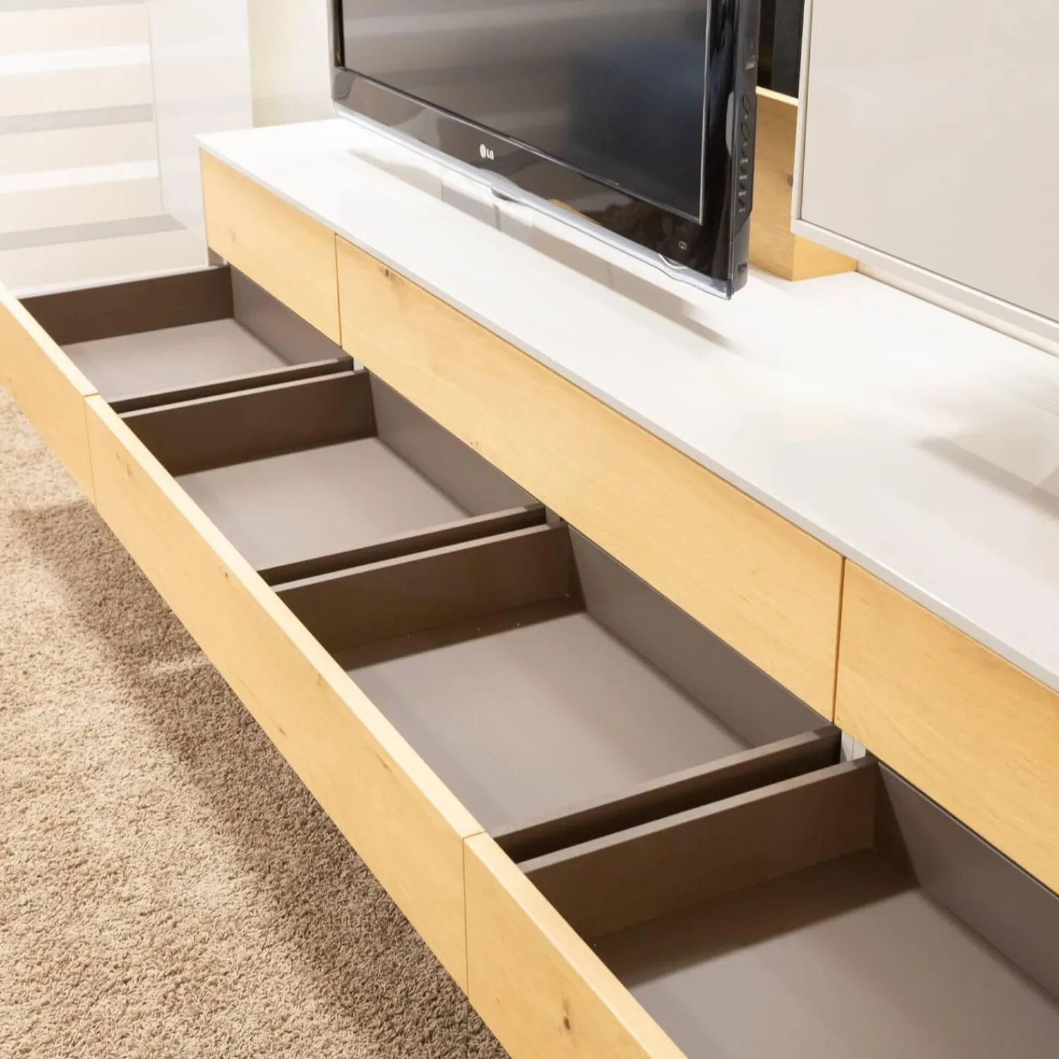 Musterring Wohnwände & Tv-Lowboards|Wohnwand Kara Frame 73029 Lack 2 Grau Absetzung Asteiche Inklusive LED Strahler