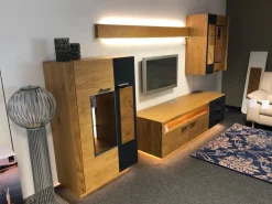 Schröder Franz Wohnwände & Tv-Lowboards|Wohnwand Kitzalm Solid Plus K050 Kernasteiche Natur Furniert Gebürstet Akzentglas Schiefer Grau Inklusive Beleuchtung