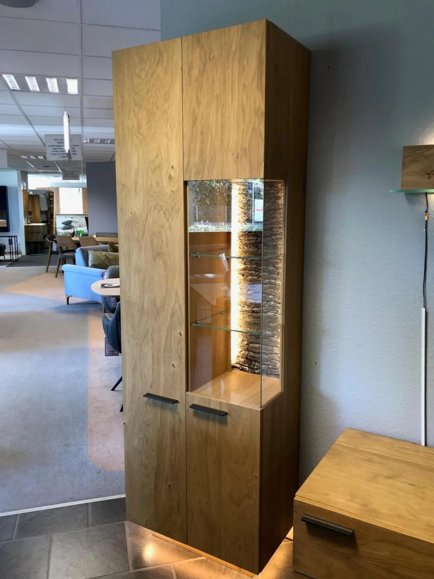 Schröder Franz Wohnwände & Tv-Lowboards|Wohnwand Kitzalm Solid Plus K050 Kernasteiche Natur Furniert Gebürstet Akzentglas Schiefer Grau Inklusive Beleuchtung