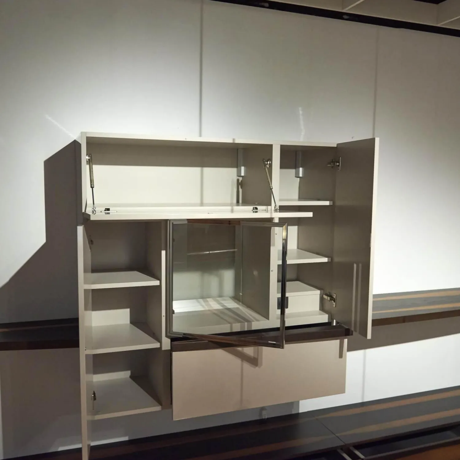 Gwinner Wohnwände & Tv-Lowboards|Wohnwand Lack Hochglanz Grau Räuchereiche Inklusive Beleuchtung