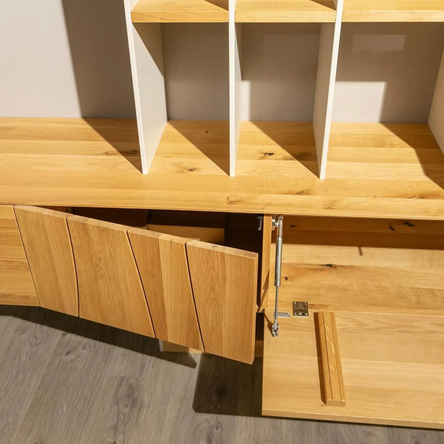 Contur Wohnwände & Tv-Lowboards|Wohnwand Mileto Asteiche Gebürstet Natur Geölt Und MDF Lichtgrau Lackiert