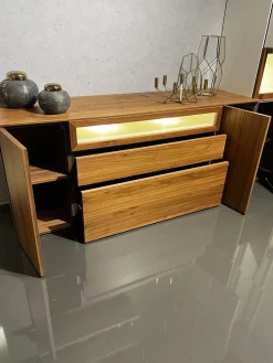 Hülsta Wohnwände & Tv-Lowboards|Wohnwand Neo Kernnussbaum Und Lack Reinweiss Mit Hinterlackiertem Glas Inklusive Beleuchtung