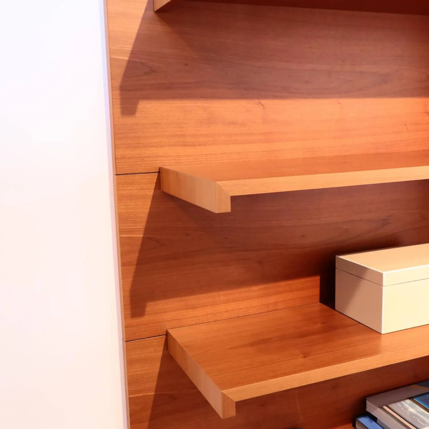 Giorgetti Wohnwände & Tv-Lowboards|Wohnwand Oli Akrylbeizung Nussbaum