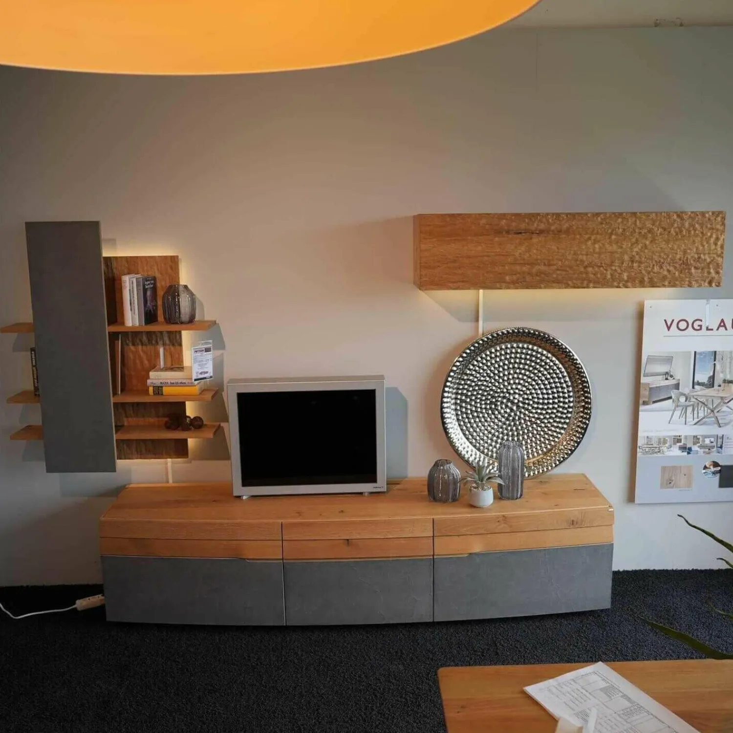 Voglauer Wohnwände & Tv-Lowboards|Wohnwand Opus Wildeiche Akzent Beton