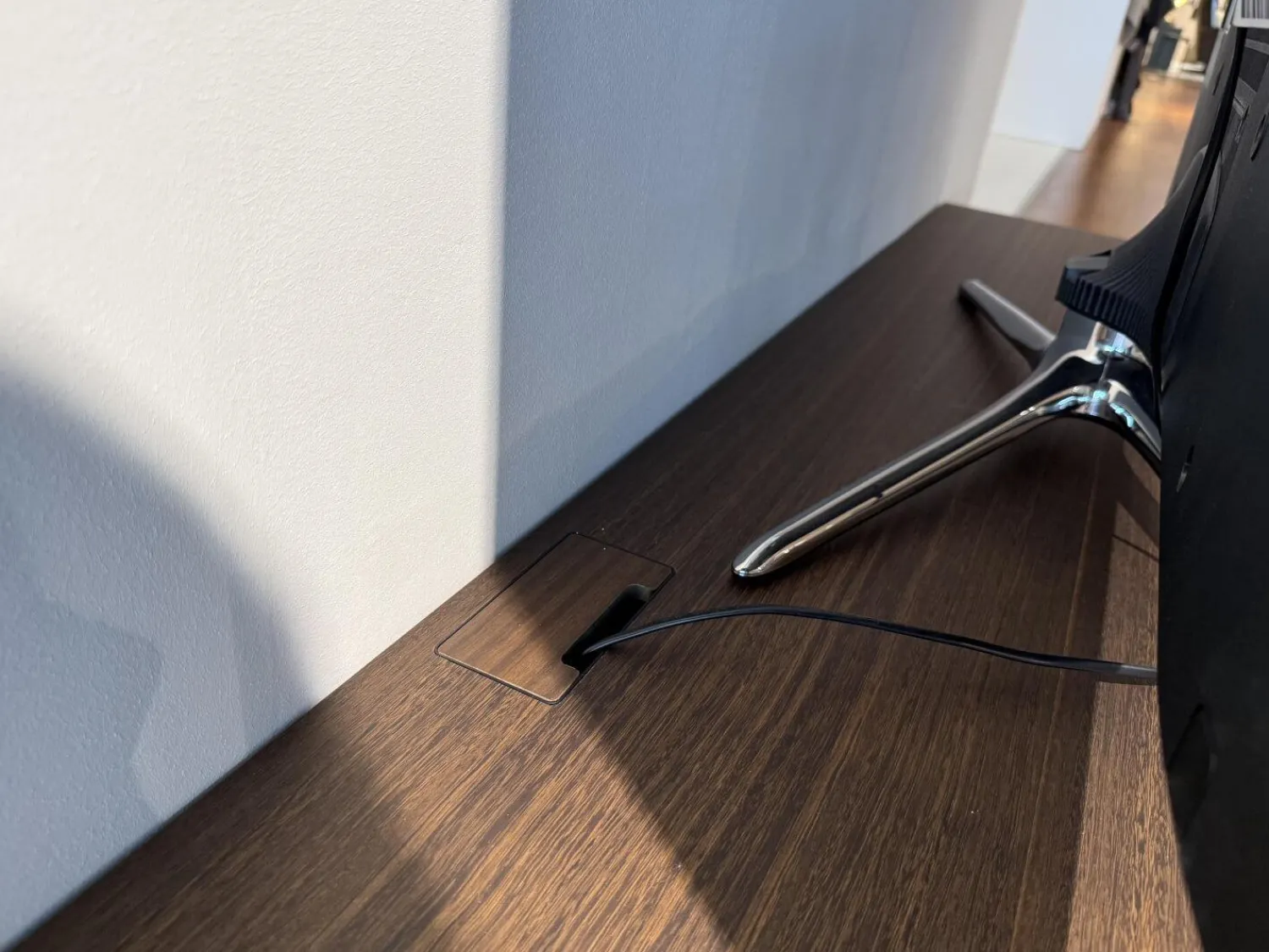 Molteni & C Wohnwände & Tv-Lowboards|Wohnwand Pass Word Korpus Lack Matt Blei Grau Front Eukalyptus Und Lack Glänzend Blei Grau