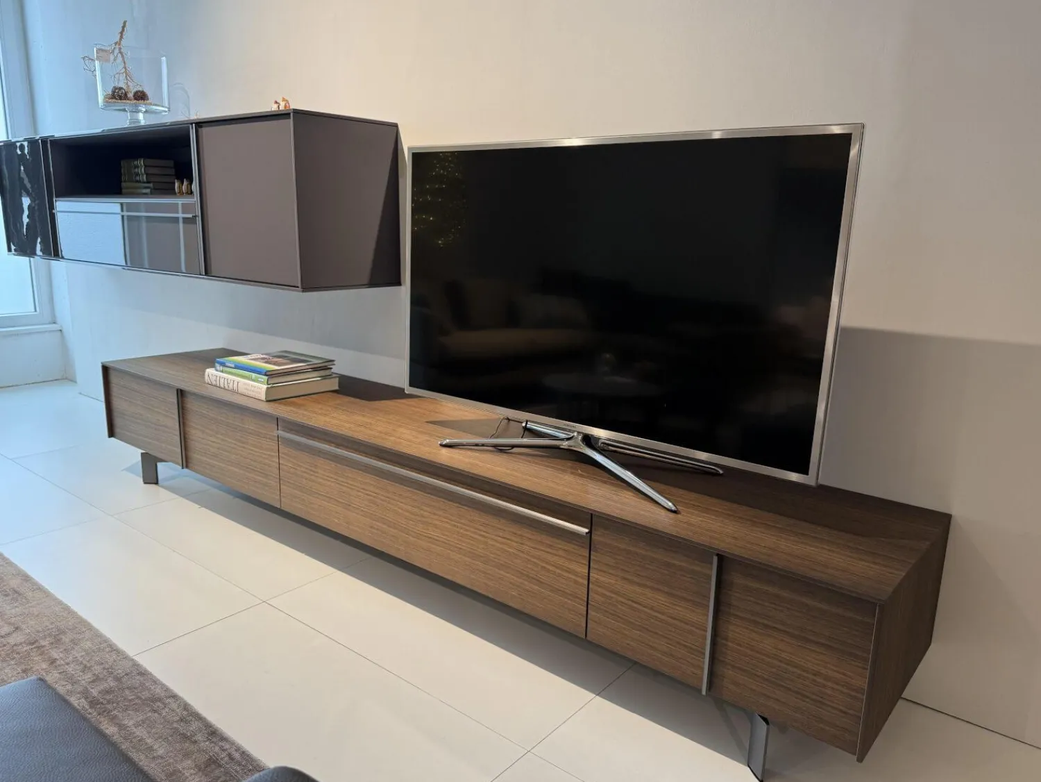 Molteni & C Wohnwände & Tv-Lowboards|Wohnwand Pass Word Korpus Lack Matt Blei Grau Front Eukalyptus Und Lack Glänzend Blei Grau