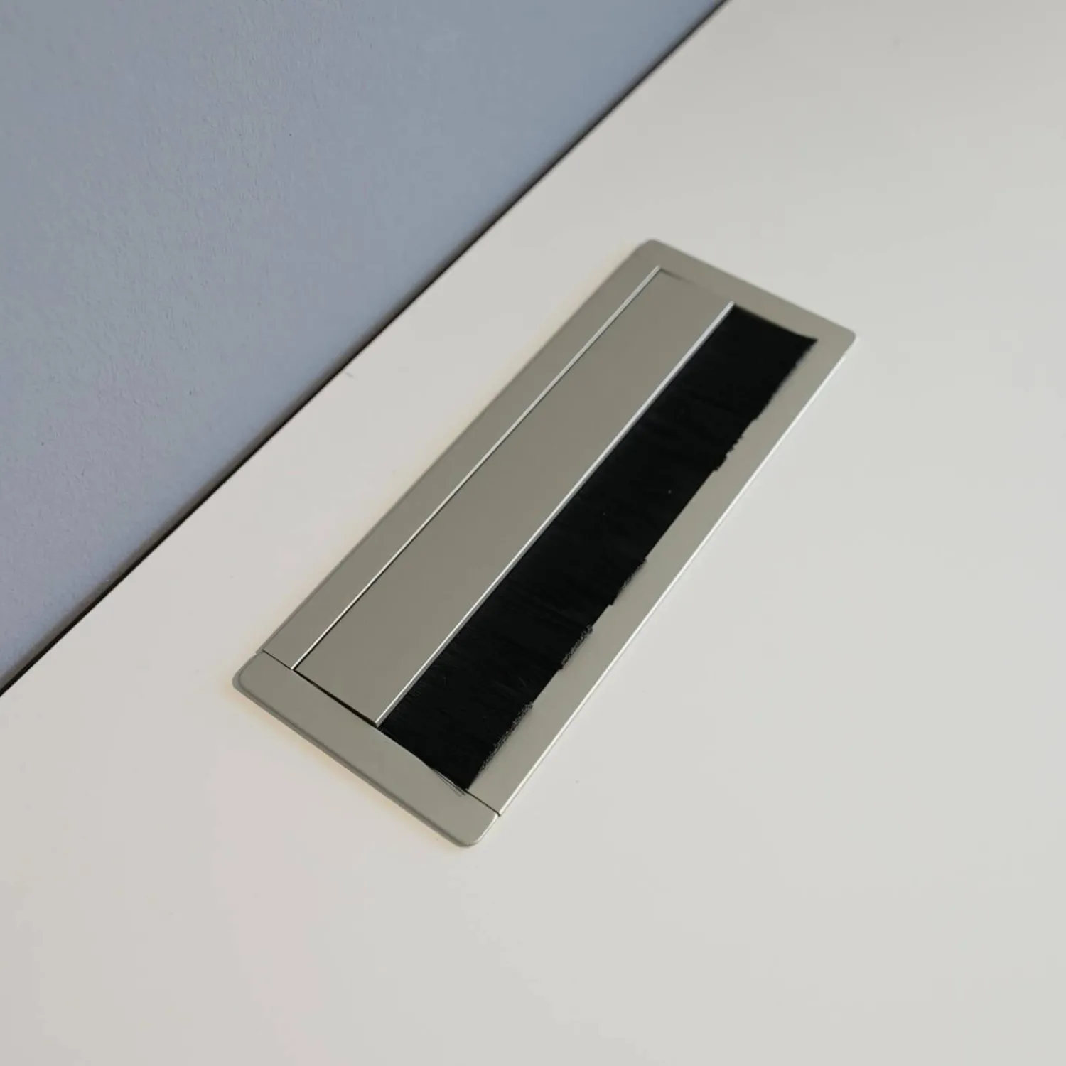 Venjakob Wohnwände & Tv-Lowboards|Wohnwand Plan X Lack Weiß Matt Absetzung Jadegrün Matt Inklusive Beleuchtung Mit Regal Ohne Fernseher