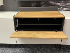 Musterring Wohnwände & Tv-Lowboards|Wohnwand Q Media 2 0 Front Und Korpus Mattglas Weiß PG5 Mittelelement Eiche Massiv Mit LED Beleuchtung Ohne Vitrine