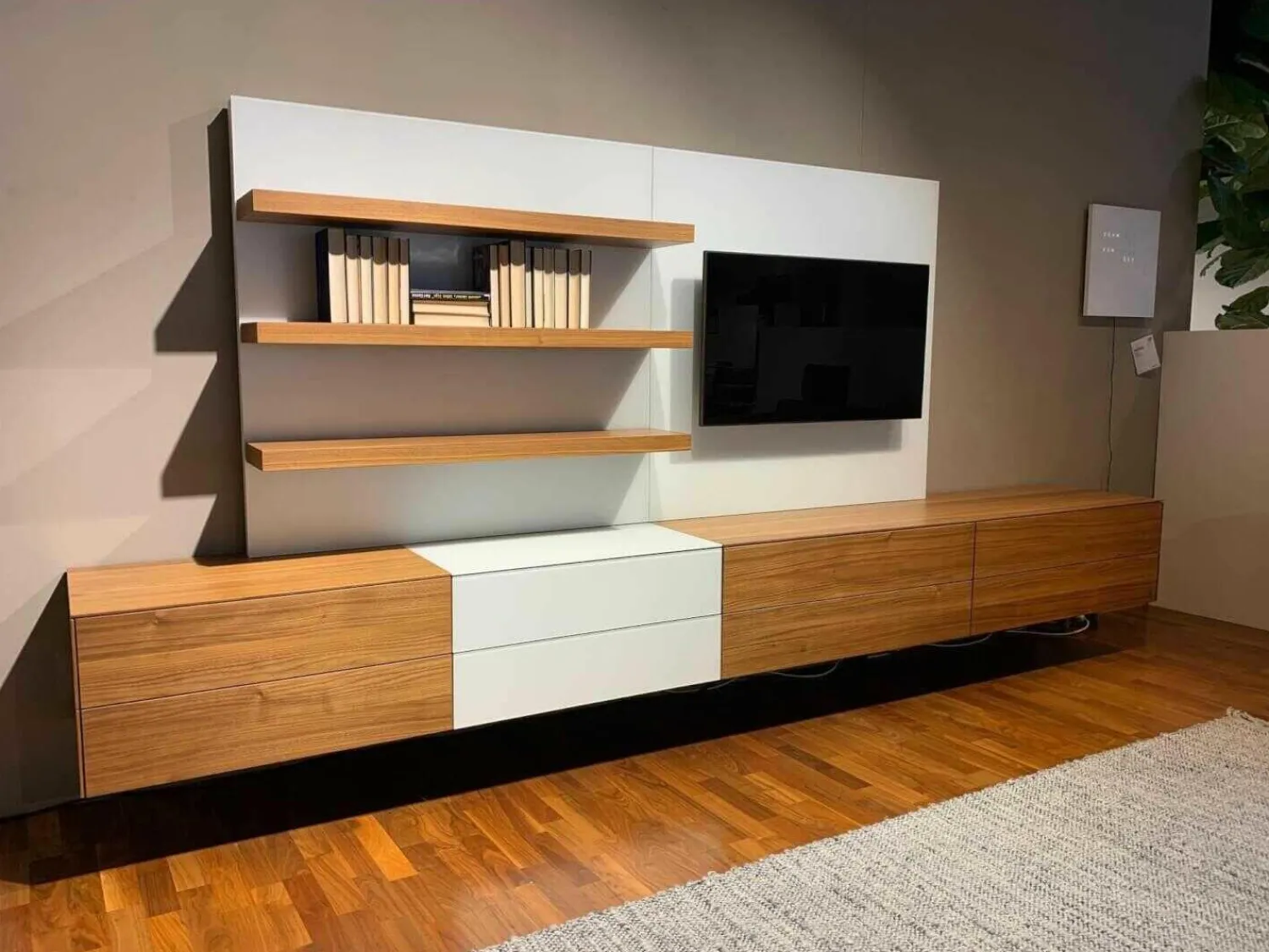 Kettnaker Wohnwände & Tv-Lowboards|Wohnwand Soma Korpus Innen Lack Matt Graphit Korpus Außen Nussbaum mit Beleuchtung