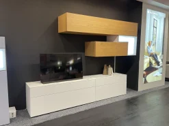 Hülsta Wohnwände & Tv-Lowboards|Wohnwand Tetrim A Korpus Und Front Lack Reinweiß Weiß Und Eiche Natur Rahmen Silberfarbig Mit LED Beleuchtung