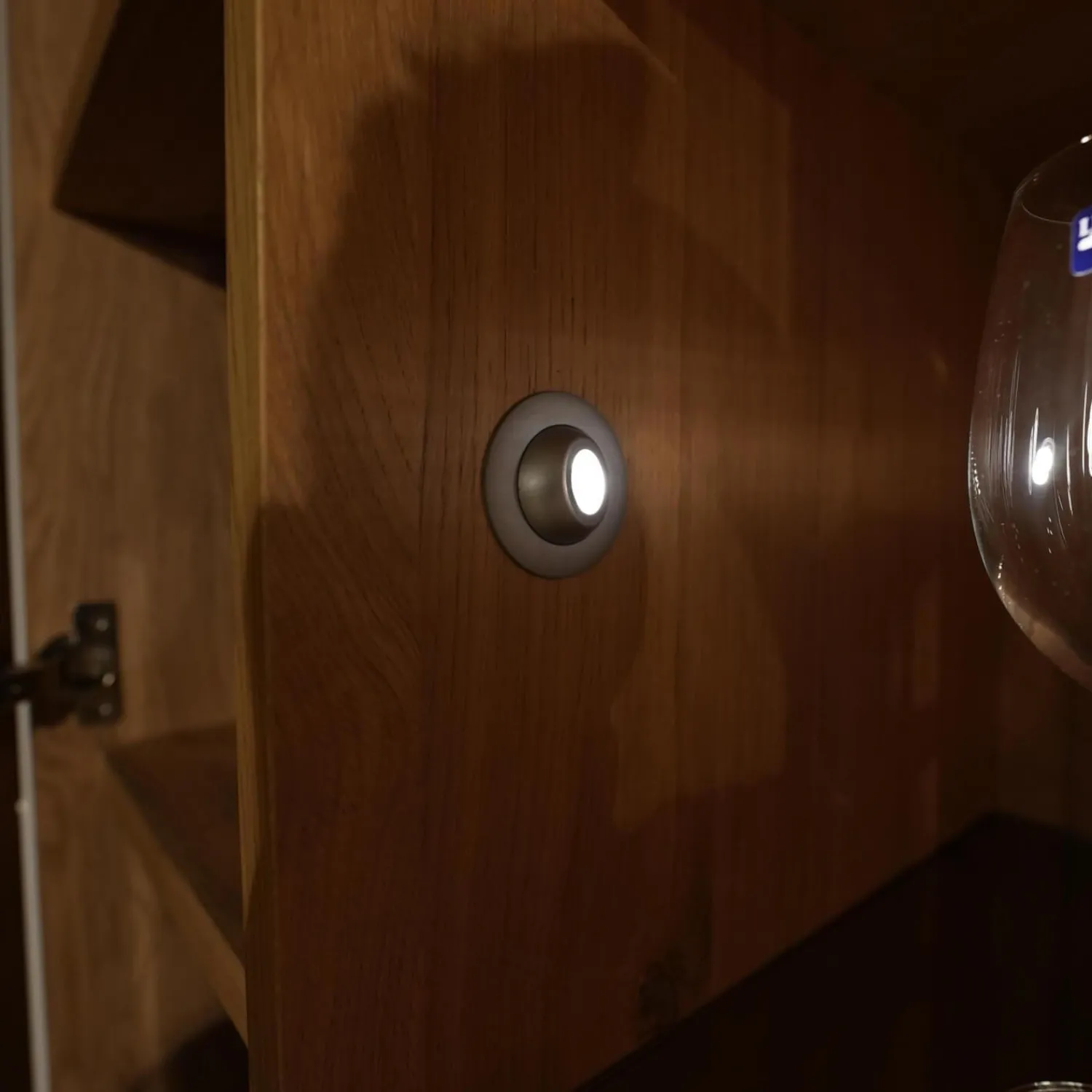 Voglauer Wohnwände & Tv-Lowboards|Wohnwand V Montanara Holz Wildeiche Geölt Frontglas Montegrau Mit Beleuchtung