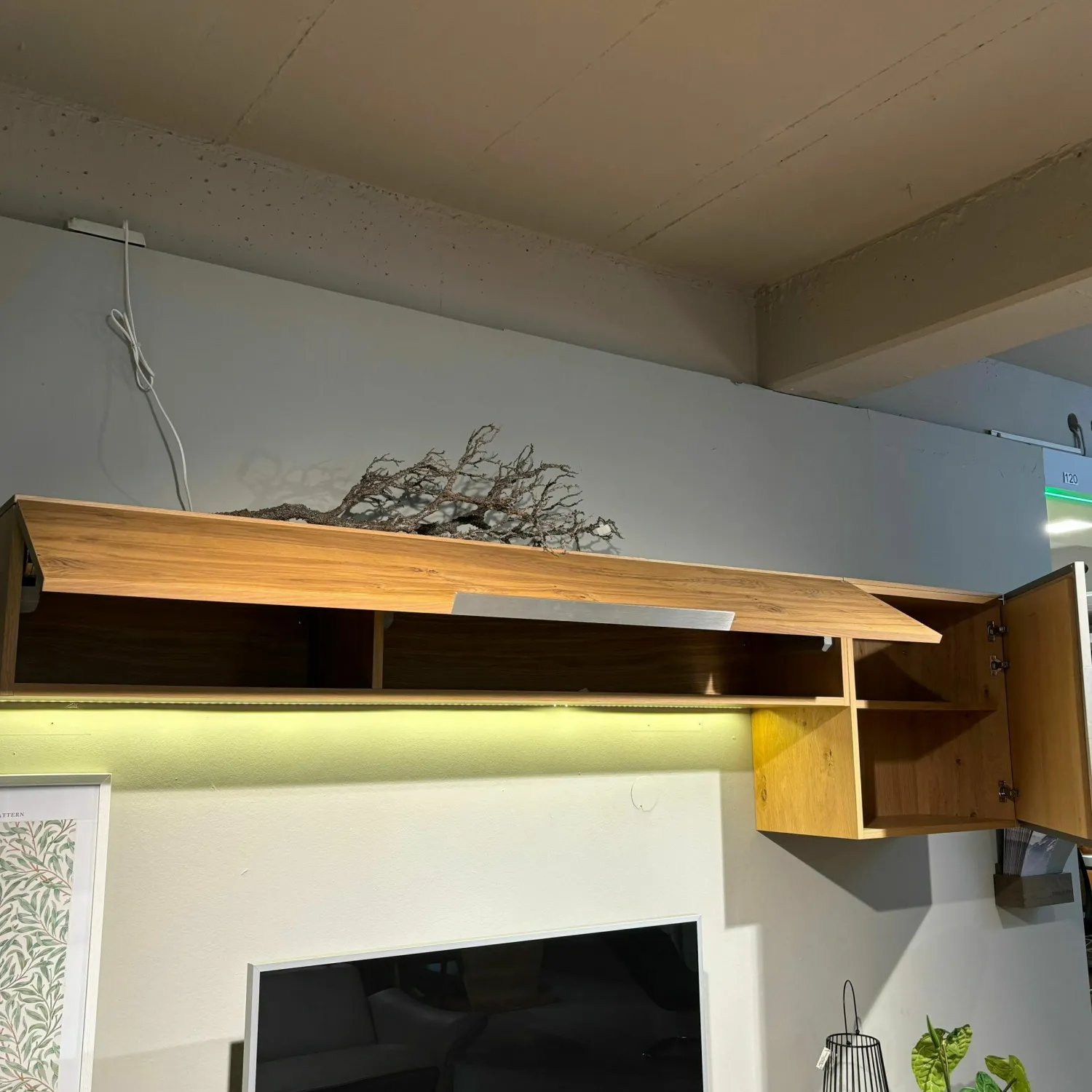 Voglauer Wohnwände & Tv-Lowboards|Wohnwand V-Alpin AV155 Korpus Eiche Altholz Front Colorglas Anthrazit