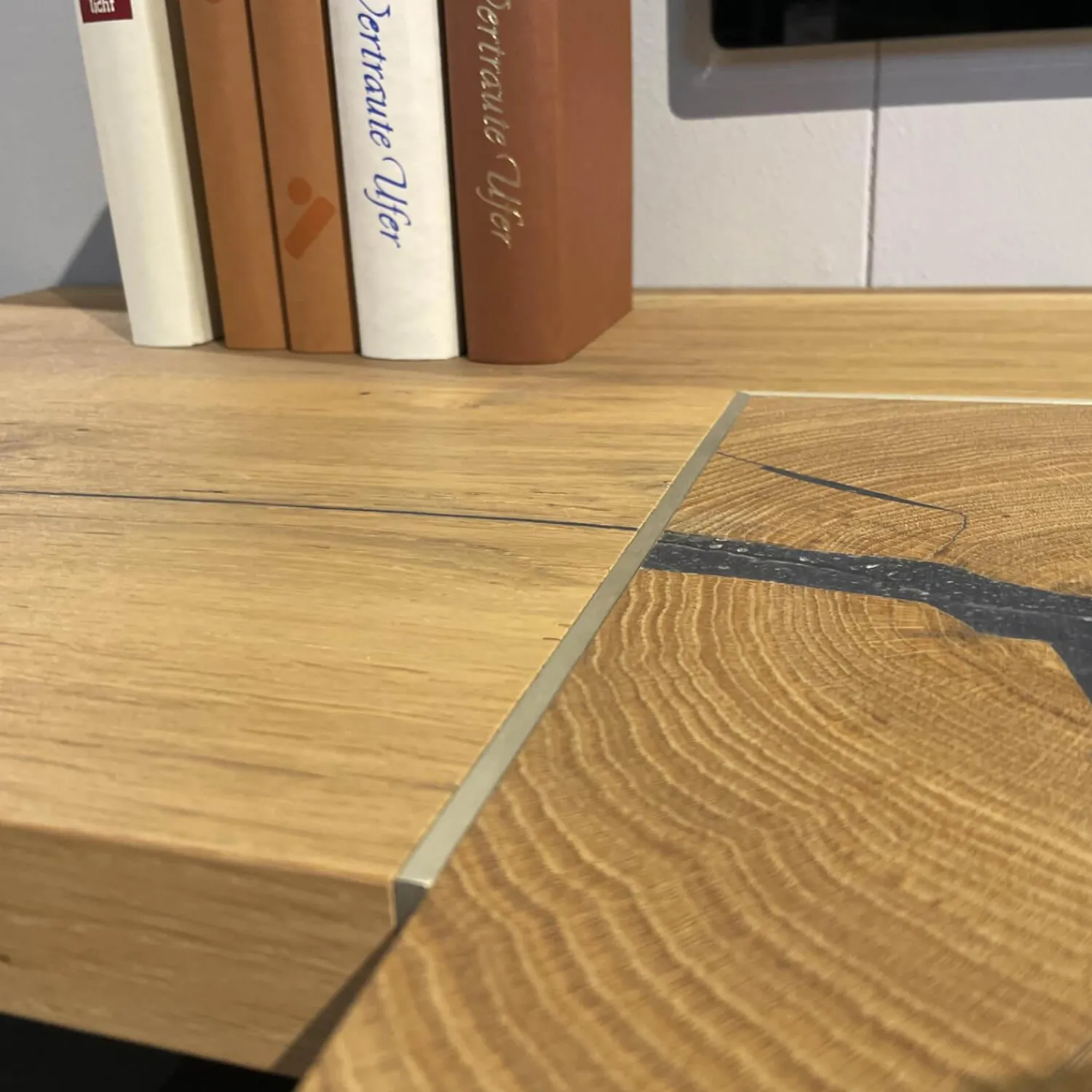 Voglauer Wohnwände & Tv-Lowboards|Wohnwand V-Alpin Eiche Altholz Glas Anthrazit