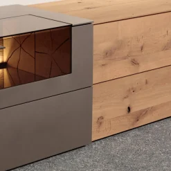 Hartmann Wohnwände & Tv-Lowboards|Wohnwand Vera 7210W Kerneiche Umato Massiv Oberfläche Sägegrau Gebürstet Lackiert Applikation Metall Titan Mit Beleuchtung