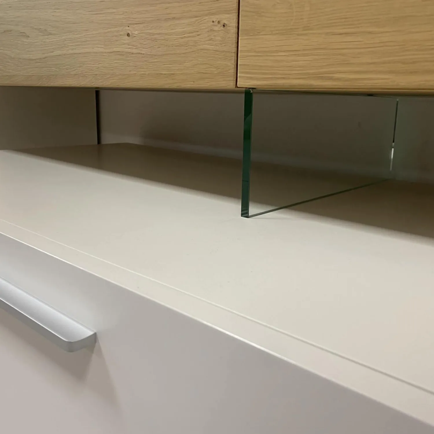 Schröder Franz Wohnwände & Tv-Lowboards|Wohnwand Vivendi Lack Weiß Matt Und Holz Asteiche Mit Glasböden Inklusive Beleuchtung