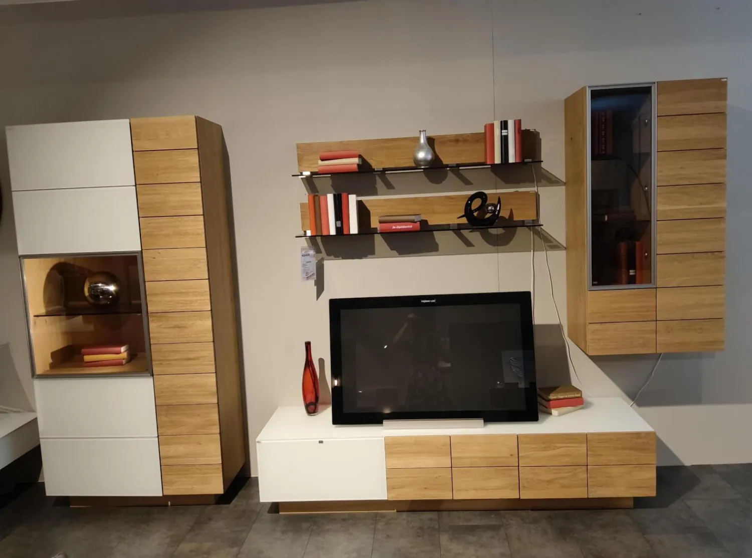 Voglauer Wohnwände & Tv-Lowboards|Wohnwand V-Montanara Wildeiche Akzent Colorglas Satiniert Anthrazit