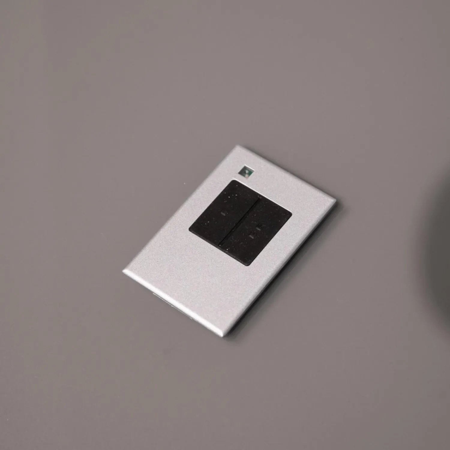 Voglauer Wohnwände & Tv-Lowboards|Wohnwand V-Montanara Wildnuss Geölt Glas Montegrau Inklusive Beleuchtung