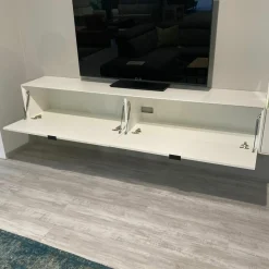 Wöstmann Wohnwände & Tv-Lowboards|Wohnwand Werne Lack Weiß Gebürstete Rückwand Balkeneiche