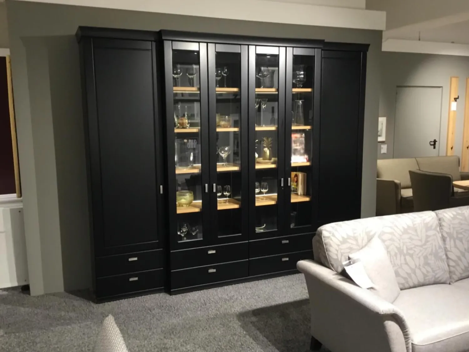 Musterring Wohnwände & Tv-Lowboards|Wohnwandkombination Korsika Vorschlag 52968 Lack Schwarz Einlegeböden Eiche Sand Mit LED Beleuchtung