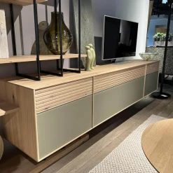 Anrei Wohnwände & Tv-Lowboards|Wohnwandkombination Lina Eiche Massiv Gebürstet Weiß Geölt Glas Matt Salbei Mit Schreibplatz