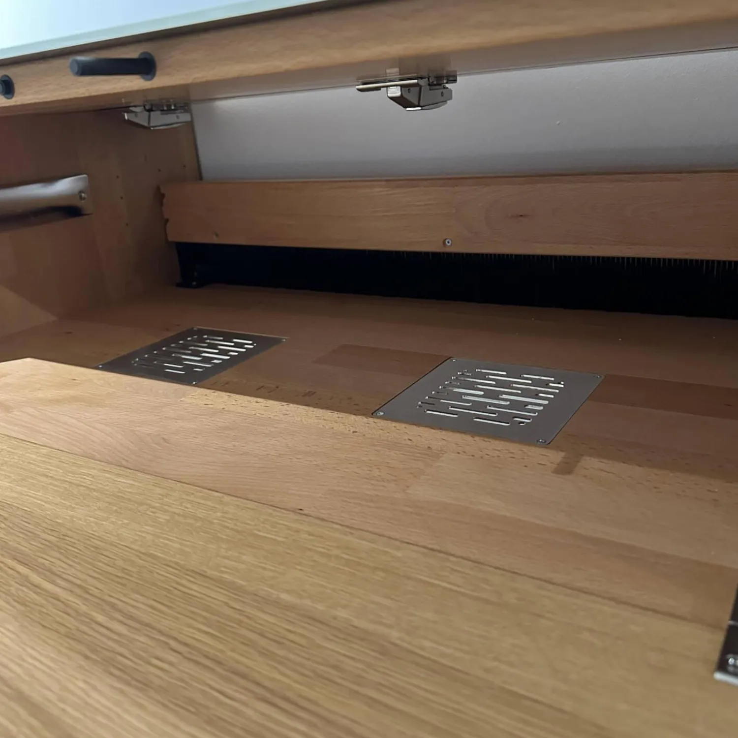 Team 7 Wohnwände & Tv-Lowboards|Wohwand In Eiche Weiß Geölt Fronten Glas Pearl Matt Innen Buche Mit Zwei Schubkästen Und Einer Klappe