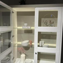 Wöstmann Vitrinen & Highboards|Zeilenschrank WM Casa 220 Pinie Massiv Weiß Soft Gebürstet Mit LED Beleuchtung